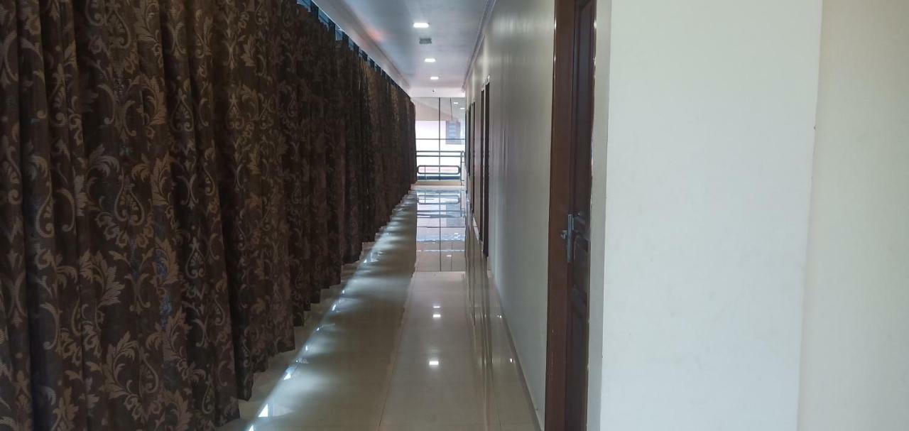 Brindavan Residency Ettumanoor Exteriör bild